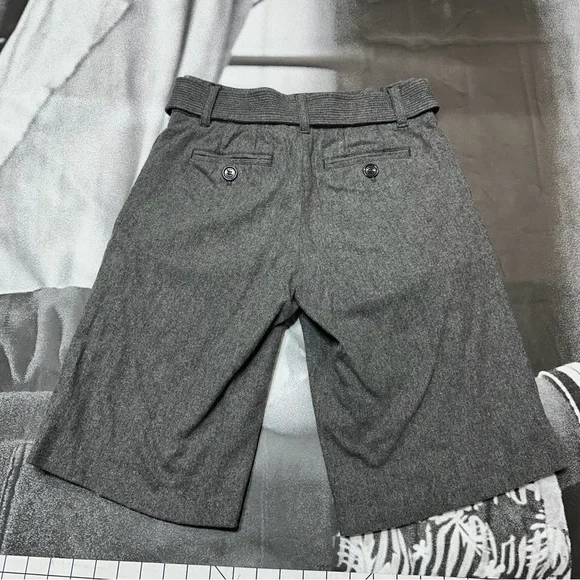 Marc Jacob’s Women’s Sz 4 Wool pleated Bermuda Shorts With Belt A37 - Picture 3 of 7